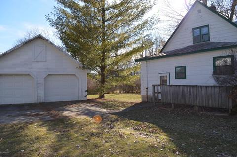 203 Jackson St, Sunfield, MI 48890 photo 5