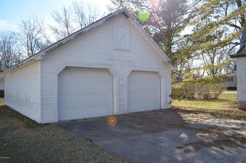 203 Jackson St, Sunfield, MI 48890 photo 2