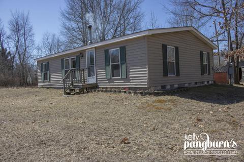 11493 S Walnut Ave, Grant, MI 49327 photo 2