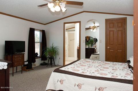 12399 4 Mile Rd, Evart, MI 49631 photo 16