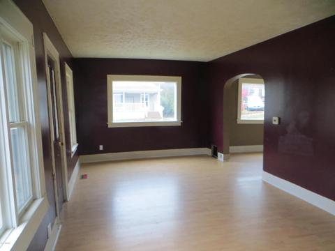 202 E Lincoln Ave, Ionia, MI 48846 photo 8