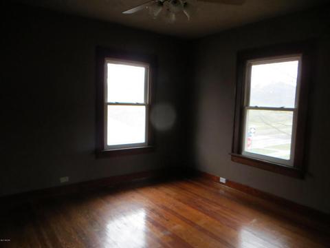 202 E Lincoln Ave, Ionia, MI 48846 photo 16