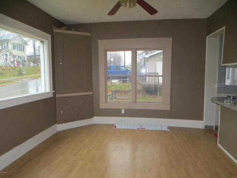 202 E Lincoln Ave, Ionia, MI 48846 photo 9