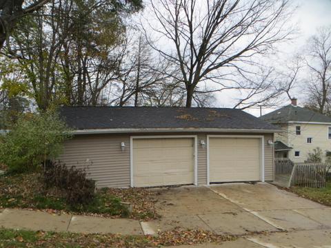 202 E Lincoln Ave, Ionia, MI 48846 photo 4