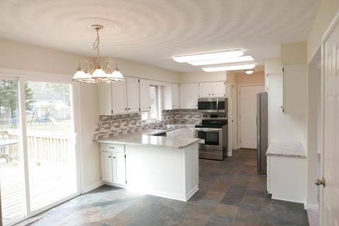 6548 Ormada Dr, Kalamazoo, MI 49048 photo 5