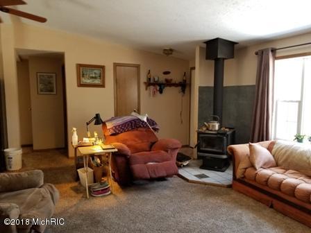 899 E Mccork Rd, Idlewild, MI 49642 photo 9