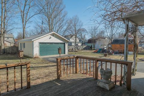209 E Grant St, Plainwell, MI 49080 photo 34