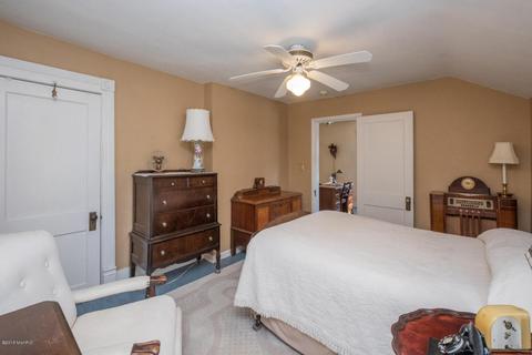 209 E Grant St, Plainwell, MI 49080 photo 25