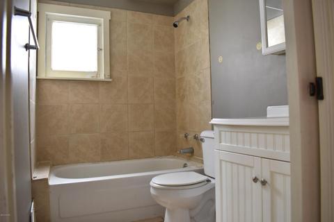522 S Broas St, Belding, MI 48809 photo 13