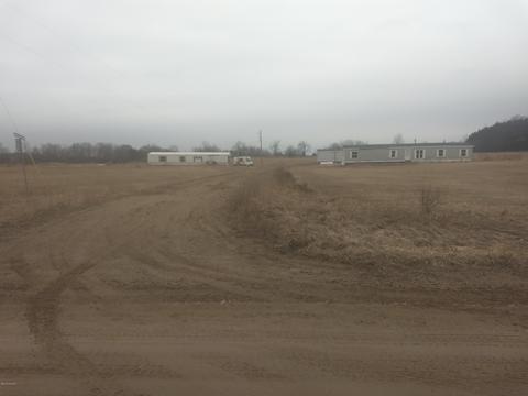 9049 9050 Willow Ln, Evart, MI 49631 photo 1