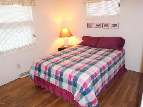 22421 Maple Row St, Cassopolis, MI 49031 photo 17