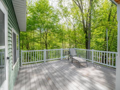 5232 Pointview Ct NE, Lowell, MI 49331 photo 8