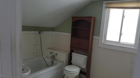 136 Orchard St, Plainwell, MI 49080 photo 7