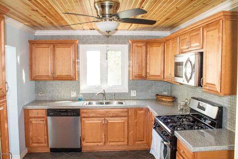 17536 Gruenbauer St, Spring Lake, MI 49456 photo 9