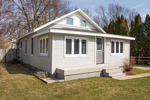 17536 Gruenbauer St, Spring Lake, MI 49456 photo 2