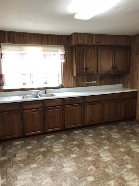 403 Third Ave, Dowagiac, MI 49047 photo 3