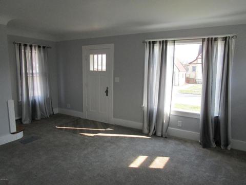 322 Franklin St, Bronson, MI 49028 photo 6