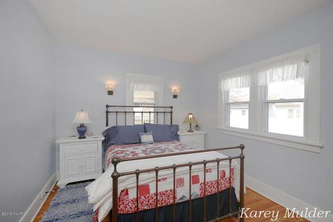 325 E Washington St, Belding, MI 48809 photo 15