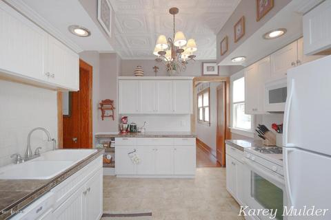 325 E Washington St, Belding, MI 48809 photo 10