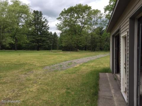2737 W Bricker Rd, Belding, MI 48809 photo 9