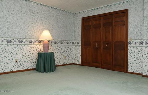 6376 Ormada Dr, Kalamazoo, MI 49048 photo 17