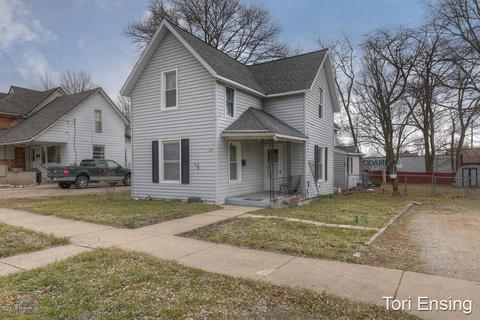 314 Lewis St, Belding, MI 48809 photo 1