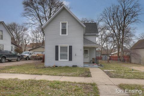 314 Lewis St, Belding, MI 48809 photo 2