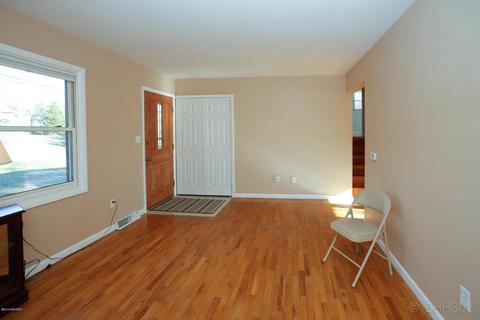 606 N Webster St, Augusta, MI 49012 photo 4