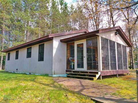 577 S Baldwin Ave, White Cloud, MI 49349 photo 1