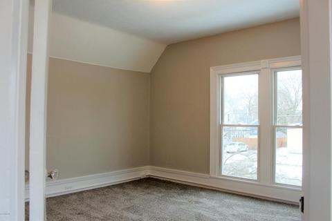 315 S Front St, Belding, MI 48809 photo 7