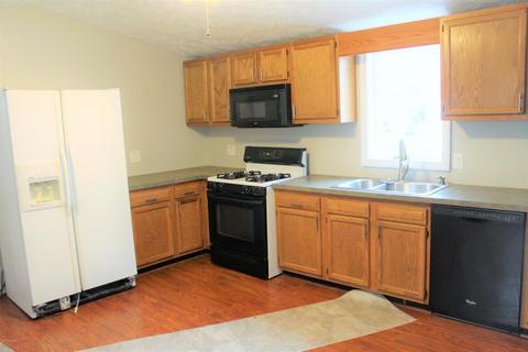 315 S Front St, Belding, MI 48809 photo 2