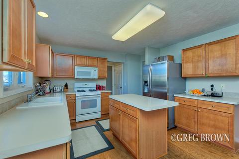 8568 Haystack SE, Caledonia, MI 49316 photo 9