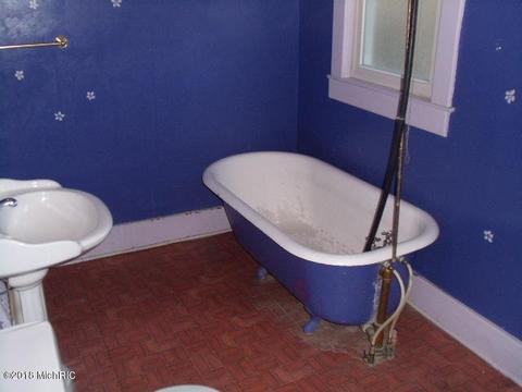 310 N Main St, Buchanan, MI 49107 photo 27