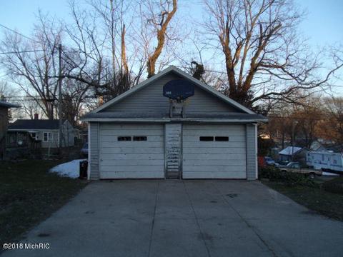 310 N Main St, Buchanan, MI 49107 photo 4