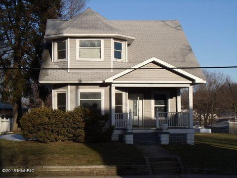 310 N Main St, Buchanan, MI 49107 photo 1