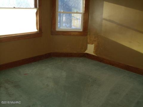 310 N Main St, Buchanan, MI 49107 photo 19