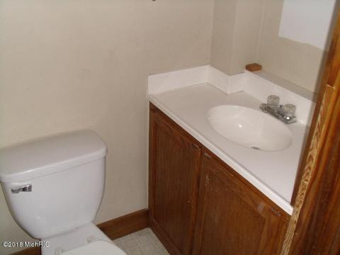 310 N Main St, Buchanan, MI 49107 photo 13