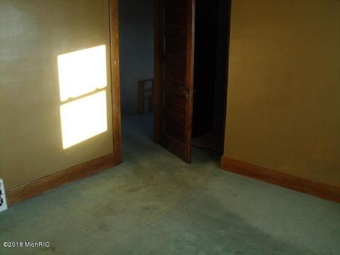 310 N Main St, Buchanan, MI 49107 photo 21