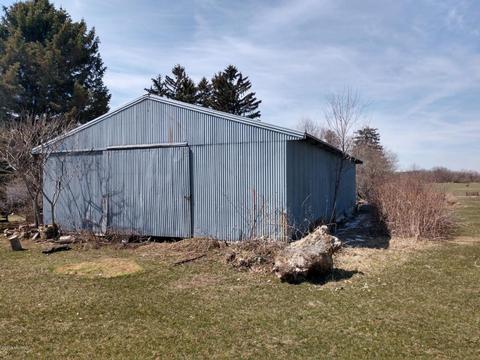 2537 Coral Rd NE, Edmore, MI 48829 photo 15