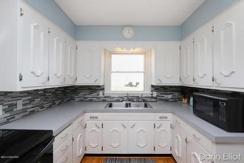 9998 Belding Rd, Belding, MI 48809 photo 8