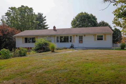 12698 E C Ave, Augusta, MI 49012 photo 1