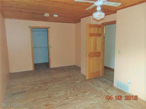 2091 E 108th St, Grant, MI 49327 photo 7
