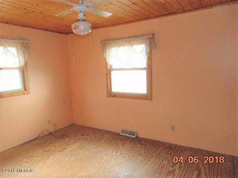 2091 E 108th St, Grant, MI 49327 photo 8