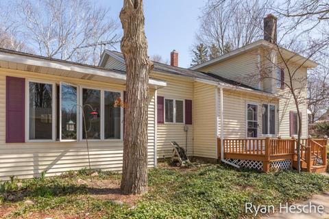 205 E Main St, Saranac, MI 48881 photo 6
