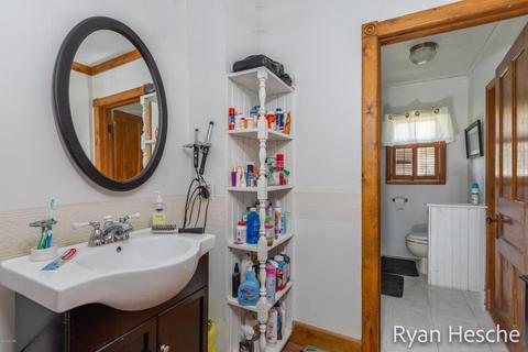 205 E Main St, Saranac, MI 48881 photo 16