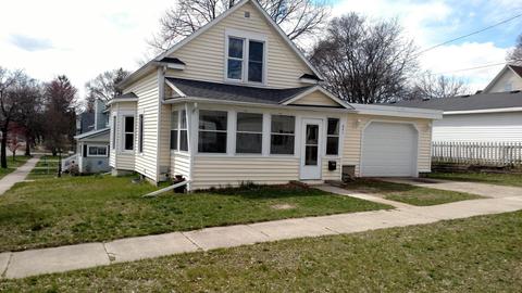 621 Alderman St, Belding, MI 48809 photo 1