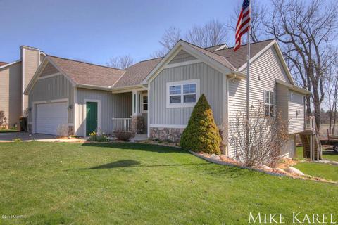 8206 Briar Ln, Jenison, MI 49428 photo 2