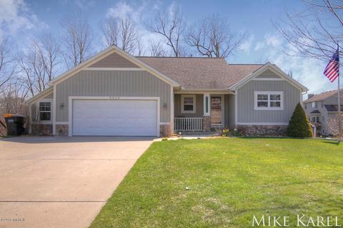 8206 Briar Ln, Jenison, MI 49428 photo 1
