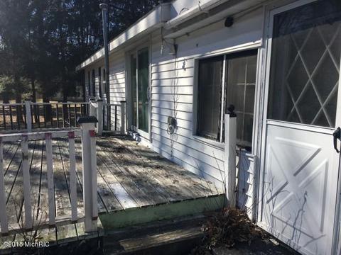 608 E Colby Rd, Stanton, MI 48888 photo 5