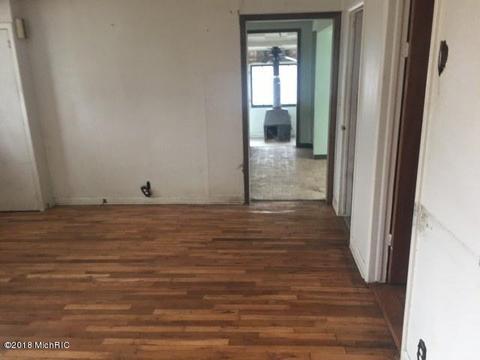 608 E Colby Rd, Stanton, MI 48888 photo 21